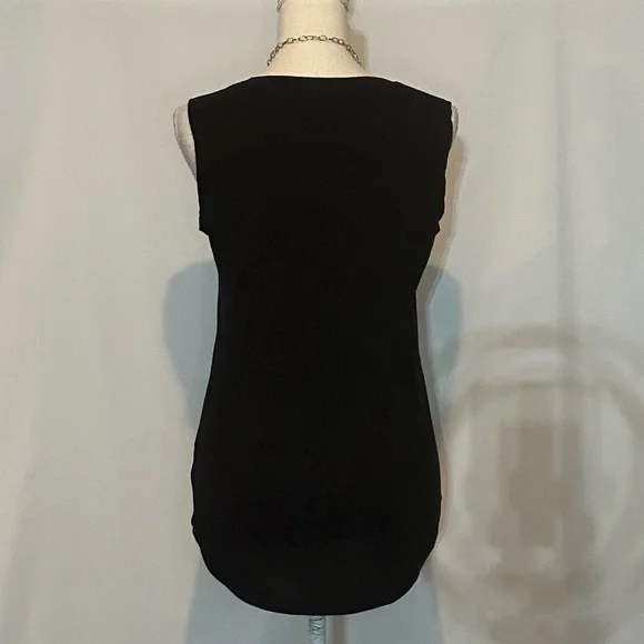 Tops/T-Shirts/Tanks👚 - 2 for $15 or 3 for $20 (Mix & Match) - Picture 2 of 5